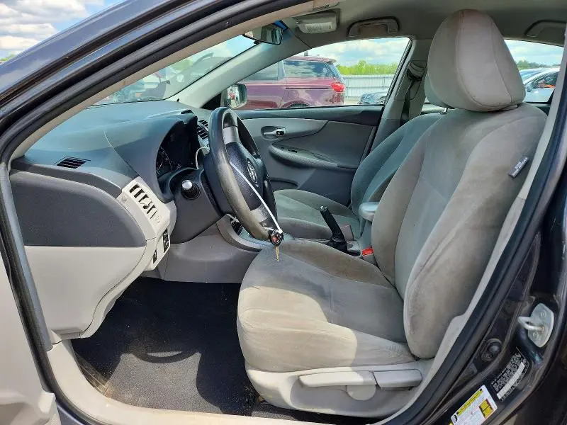 2012 TOYOTA COROLLA LE  