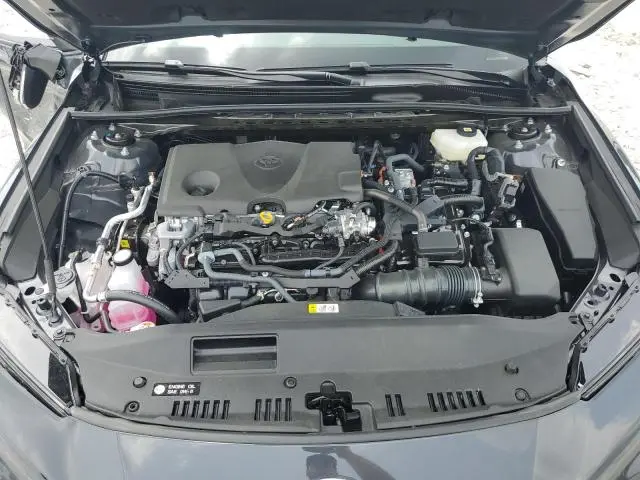 2025 TOYOTA CAMRY XSE