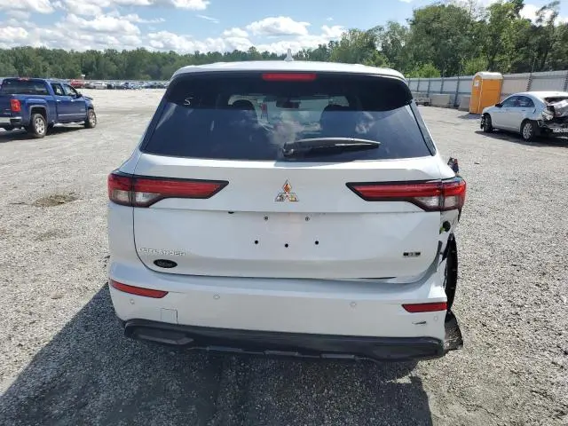 2024 MITSUBISHI OUTLANDER SE  