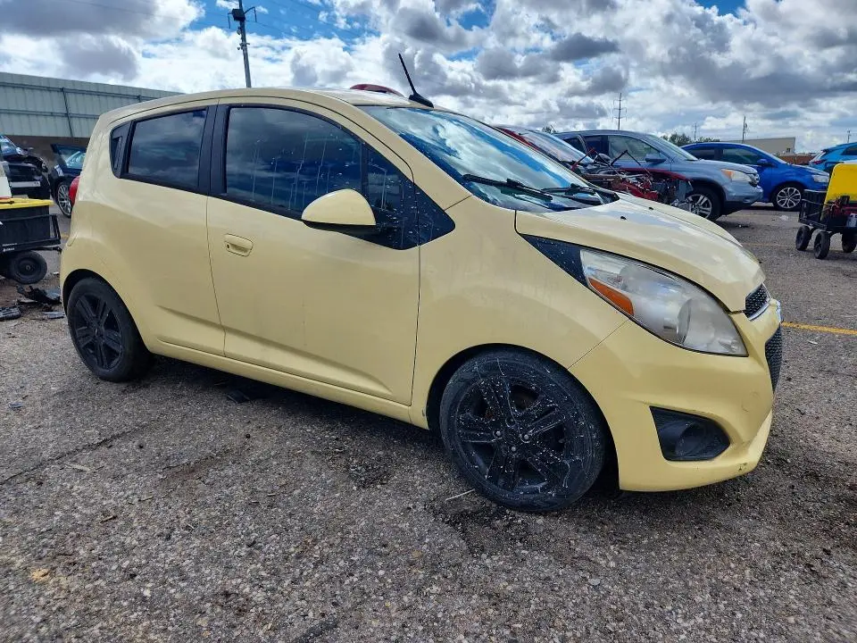 2014 CHEVROLET SPARK 1LT  