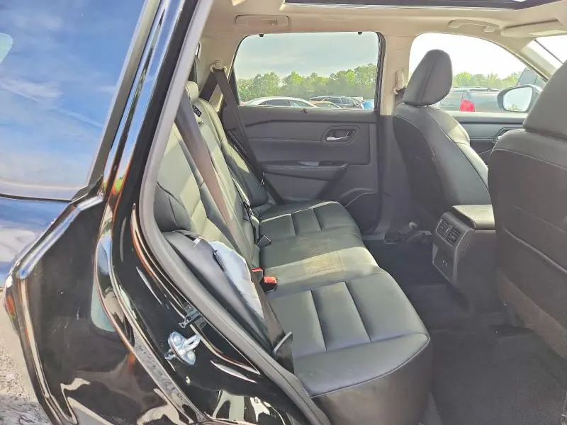 2025 NISSAN ROGUE SV  