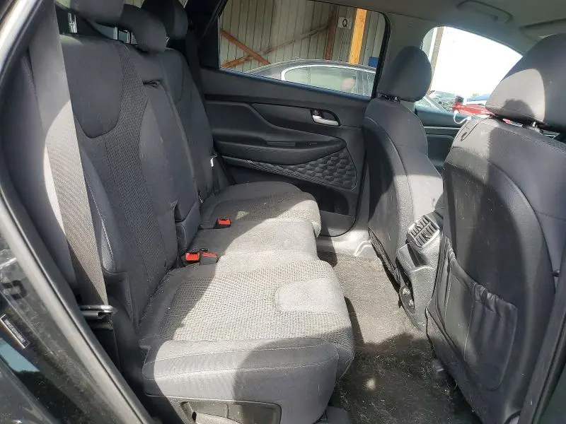 2019 HYUNDAI SANTA FE SE  