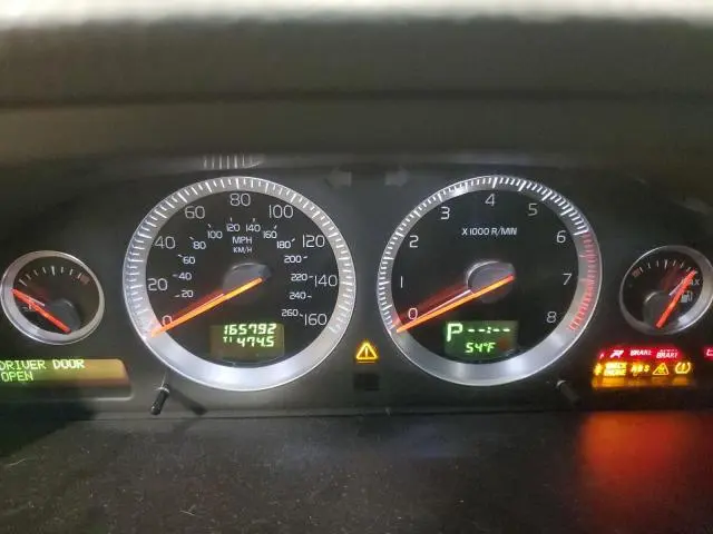 2011 VOLVO XC90 3.2  