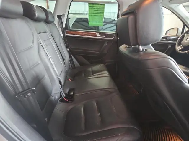 2011 VOLKSWAGEN TOUAREG V6 TDI  