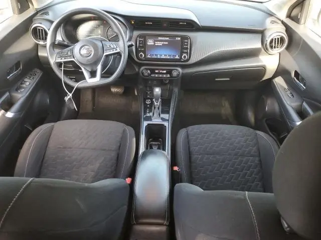 2021 NISSAN KICKS SV  