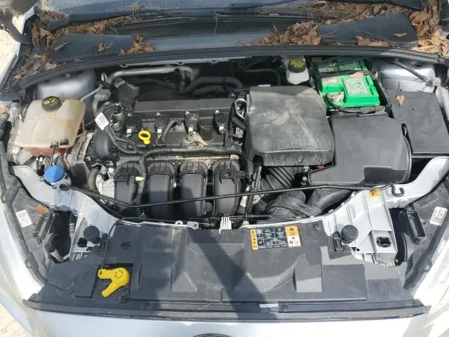 2017 FORD FOCUS SE  