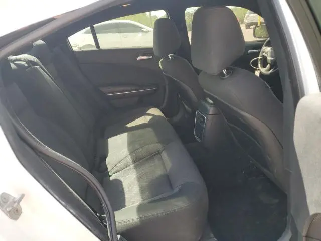 2016 DODGE CHARGER SE  