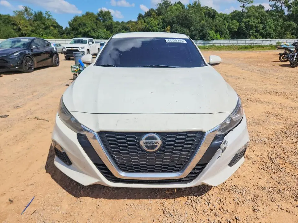 2019 NISSAN ALTIMA S  