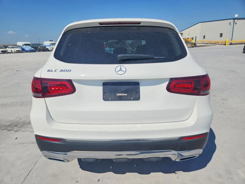 2020 MERCEDES-BENZ GLC 300  