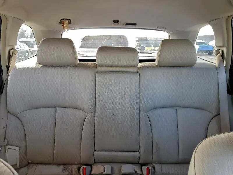 2010 SUBARU OUTBACK 2.5I PREMIUM  