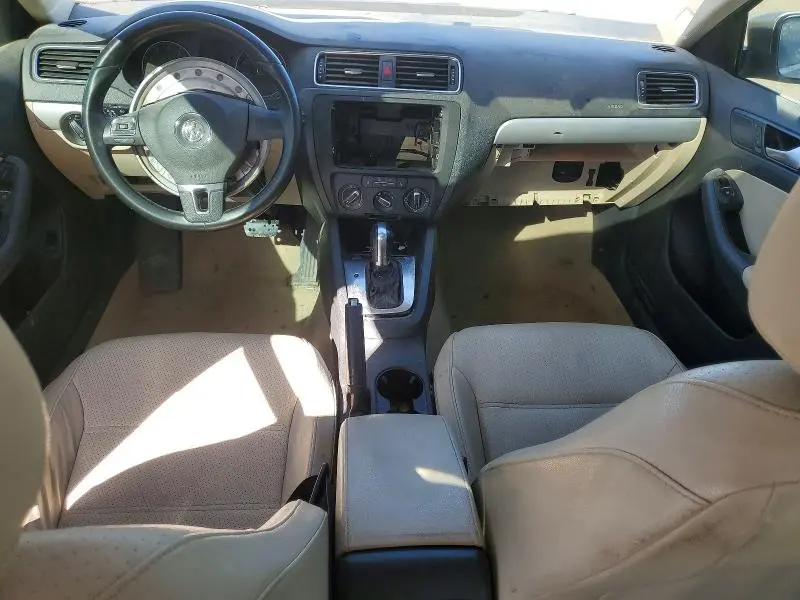 2014 VOLKSWAGEN JETTA SE  