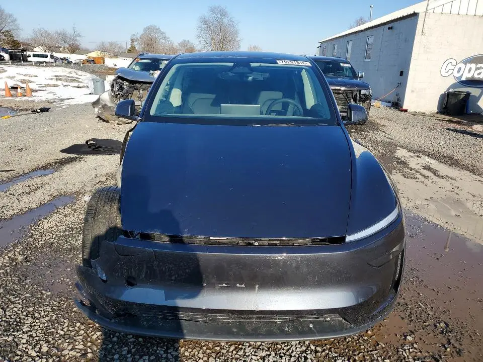 2026 TESLA MODEL Y   