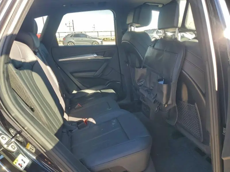 2020 AUDI Q5 TITANIUM PREMIUM PLUS  