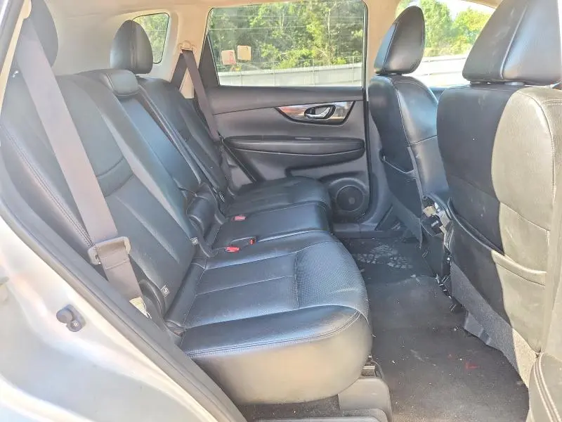 2017 NISSAN ROGUE SL  