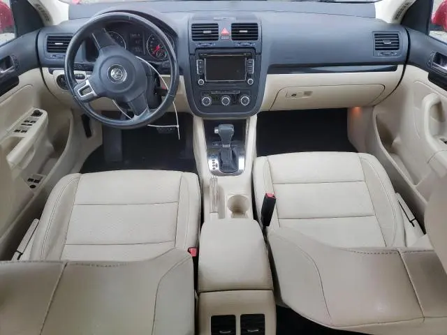 2010 VOLKSWAGEN JETTA SE  