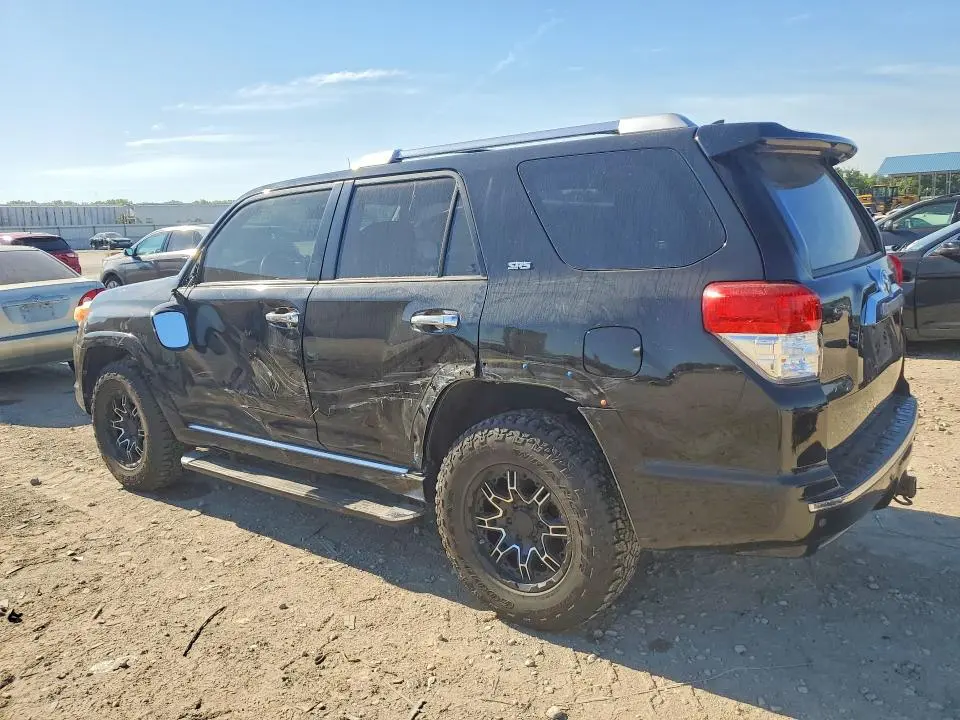 2011 TOYOTA 4RUNNER SR5  