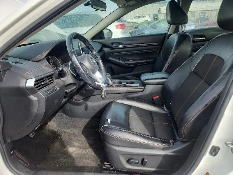2019 NISSAN ALTIMA SR  