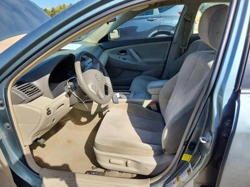 2011 TOYOTA CAMRY LE  