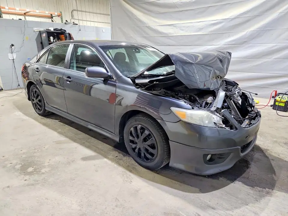 2010 TOYOTA CAMRY SE  