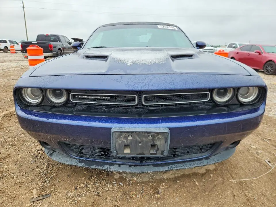 2017 DODGE CHALLENGER SXT  