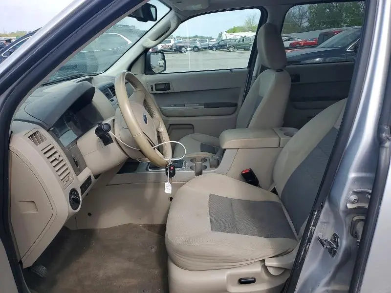 2011 FORD ESCAPE XLT  