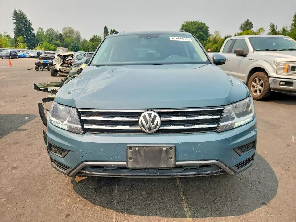 2021 VOLKSWAGEN TIGUAN SE  