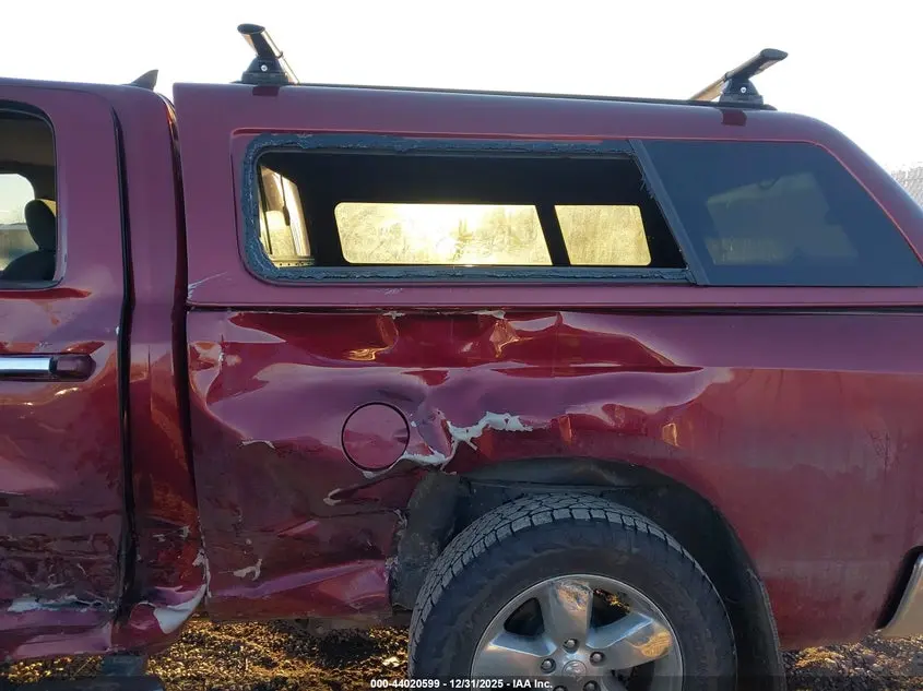 2017 RAM 1500 BIG HORN  4X4 6'4 BOX