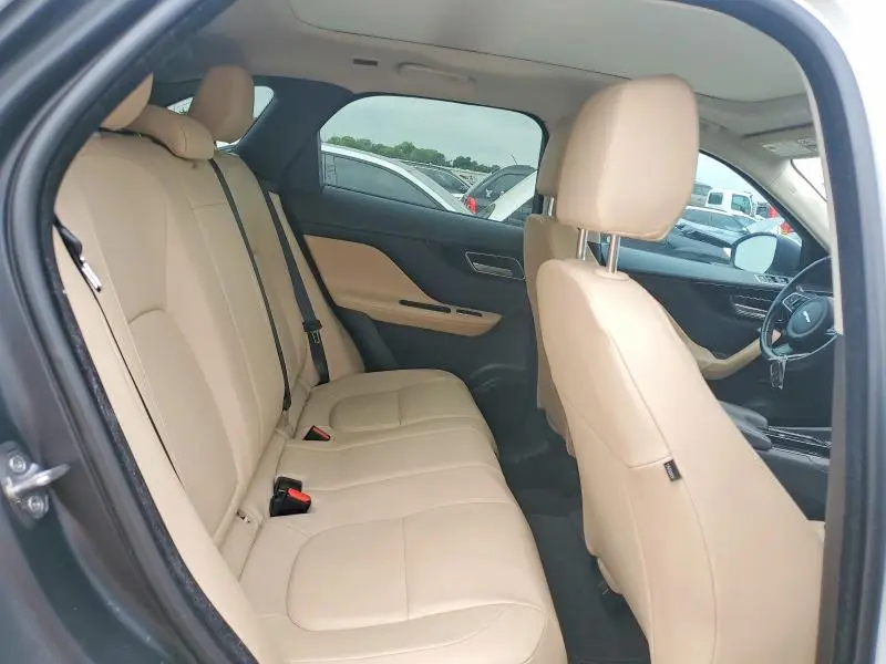 2018 JAGUAR F-PACE PREMIUM  