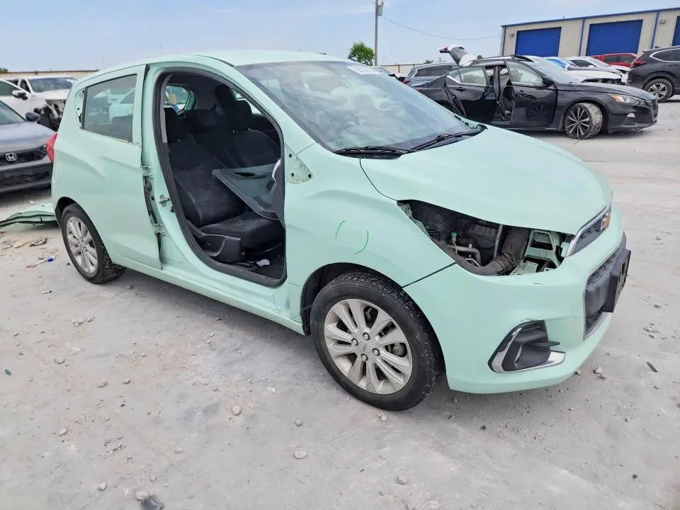2017 CHEVROLET SPARK 1LT  