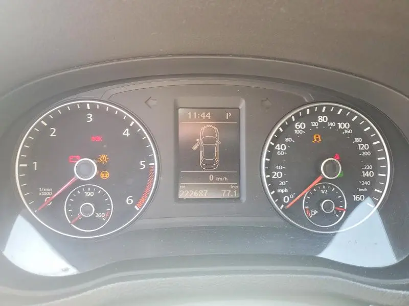 2013 VOLKSWAGEN PASSAT SE  