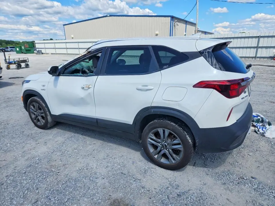 2021 KIA SELTOS LX  