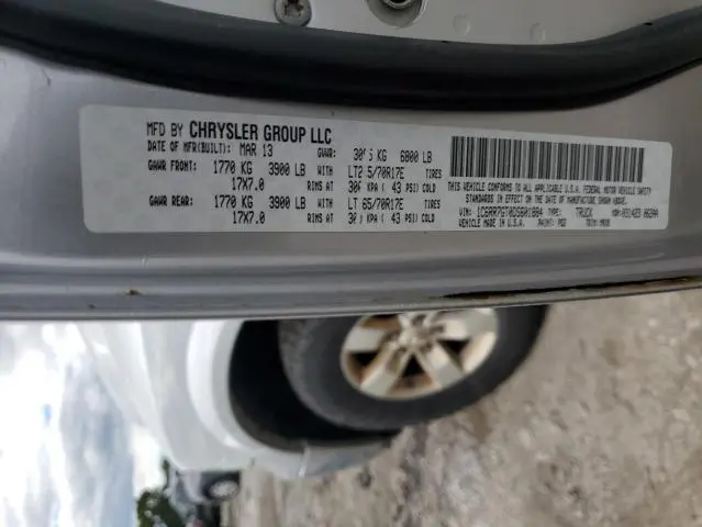 2013 RAM 1500 SLT