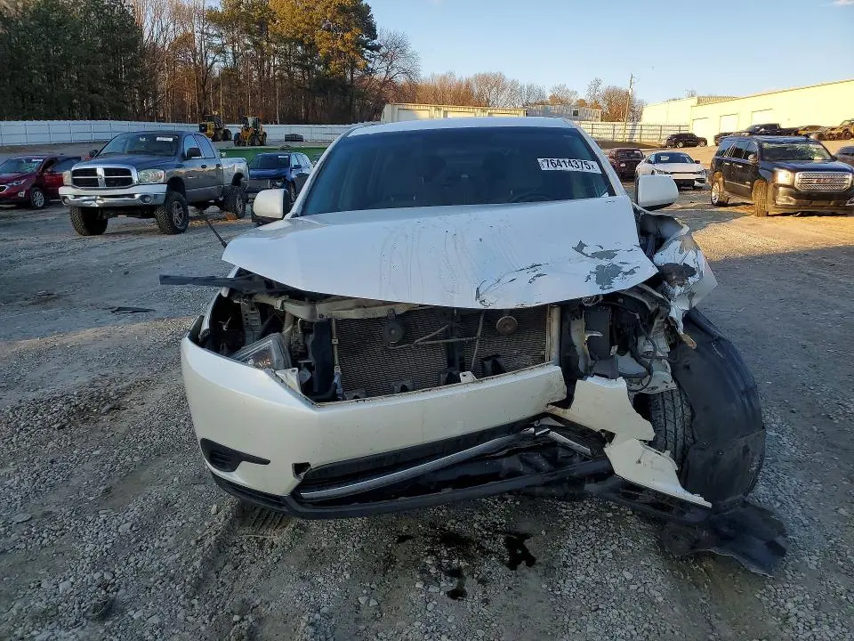 2013 TOYOTA HIGHLANDER BASE  