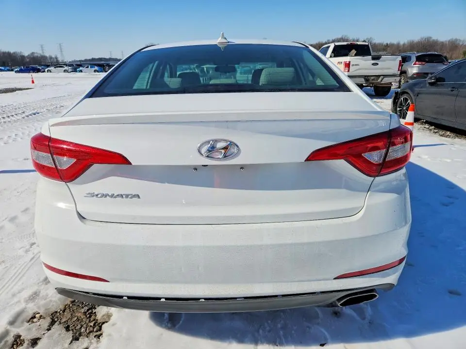 2015 HYUNDAI SONATA SE  