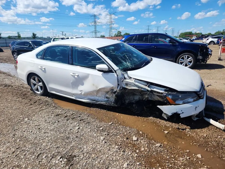 2014 VOLKSWAGEN PASSAT S  