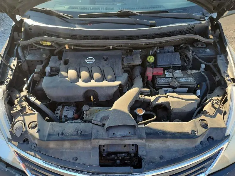 2011 NISSAN VERSA 1.8 S  