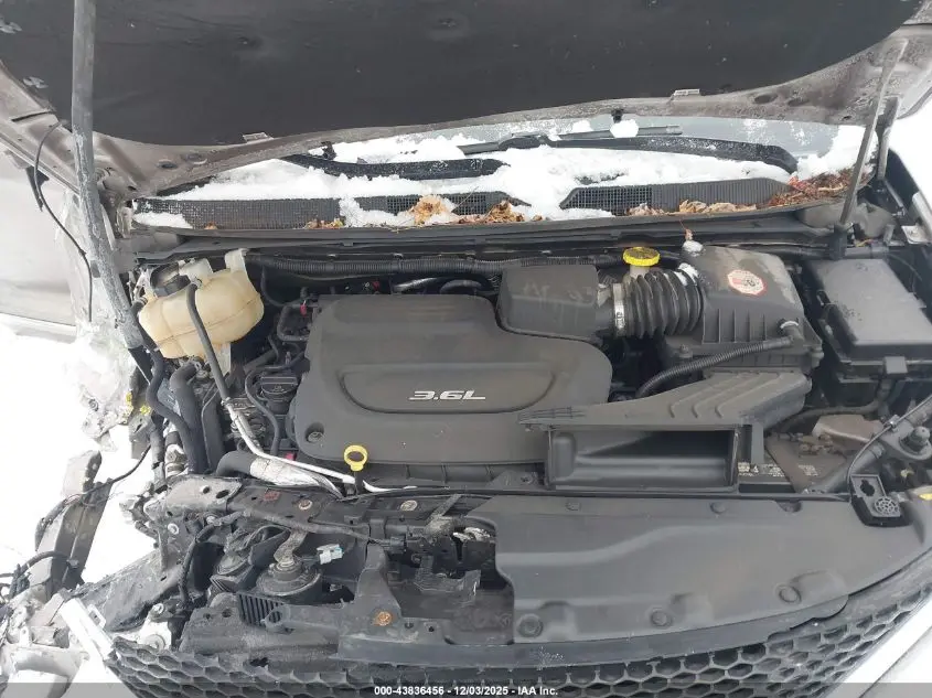 2017 CHRYSLER PACIFICA LIMITED