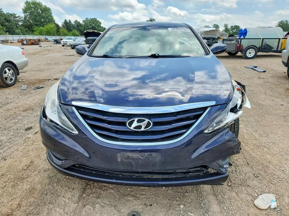 2011 HYUNDAI SONATA GLS  