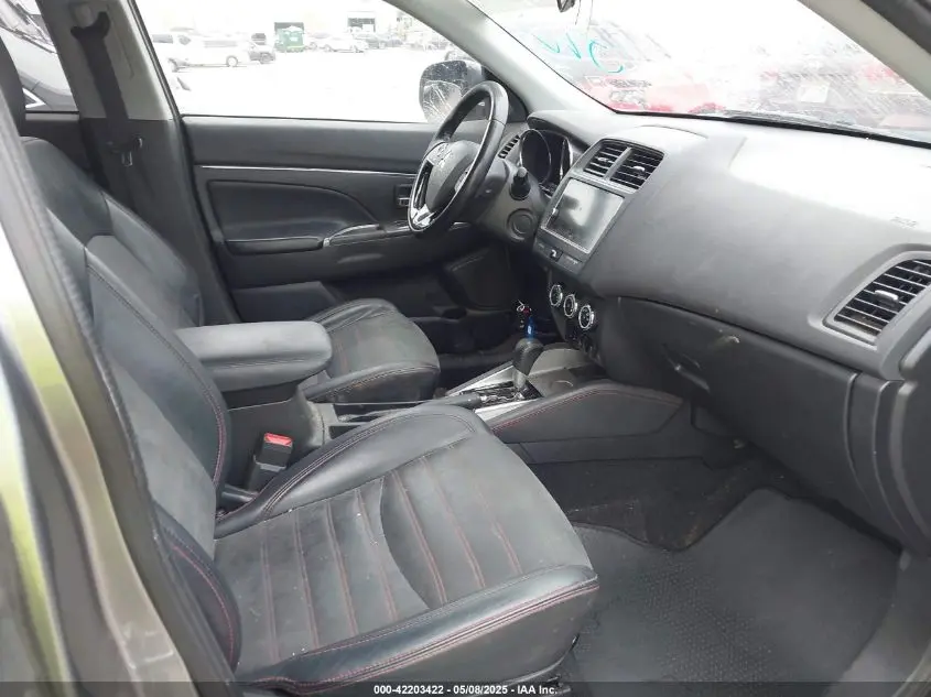 2018 MITSUBISHI OUTLANDER SPORT 2.4 SE