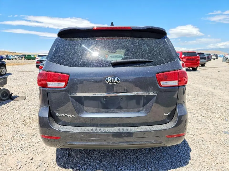 2017 KIA SEDONA   
