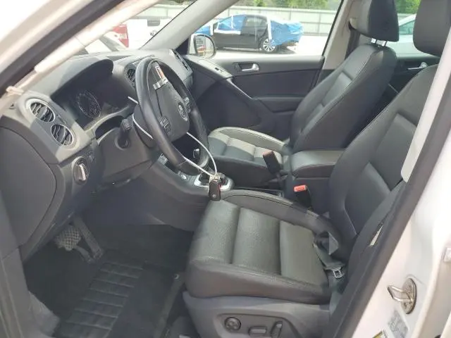 2016 VOLKSWAGEN TIGUAN S  