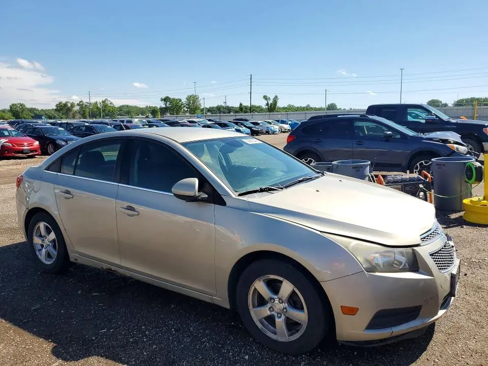 2013 CHEVROLET CRUZE LT  