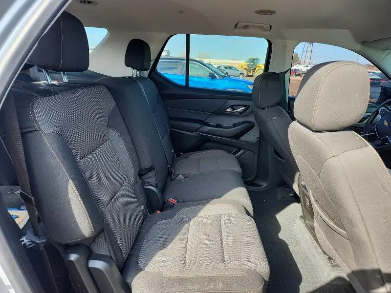 2020 CHEVROLET TRAVERSE LS  