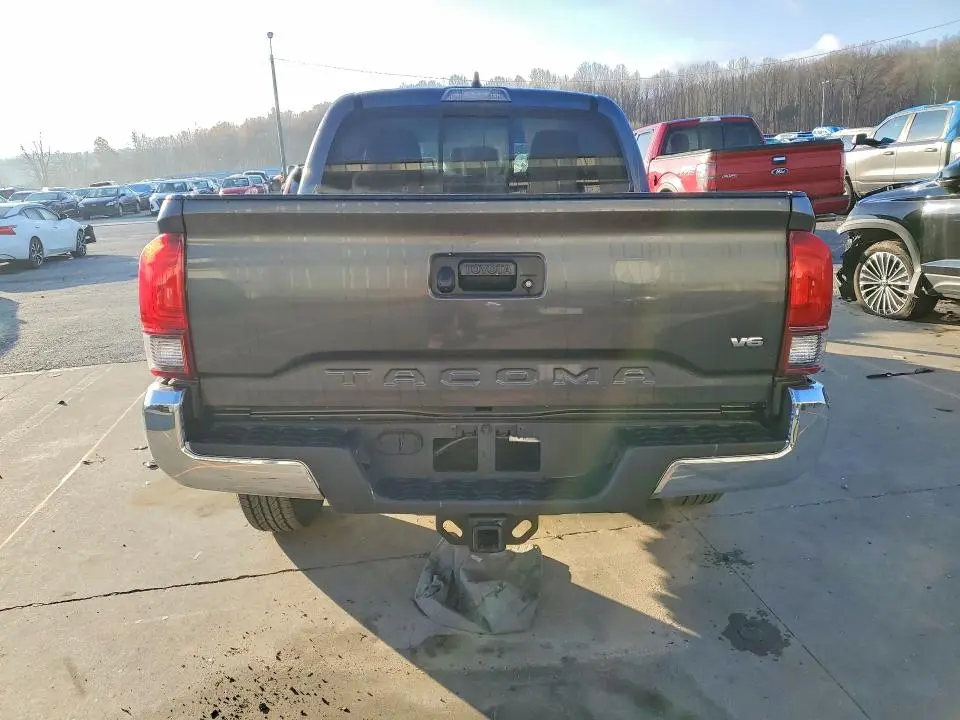 2023 TOYOTA TACOMA SR5 V6  