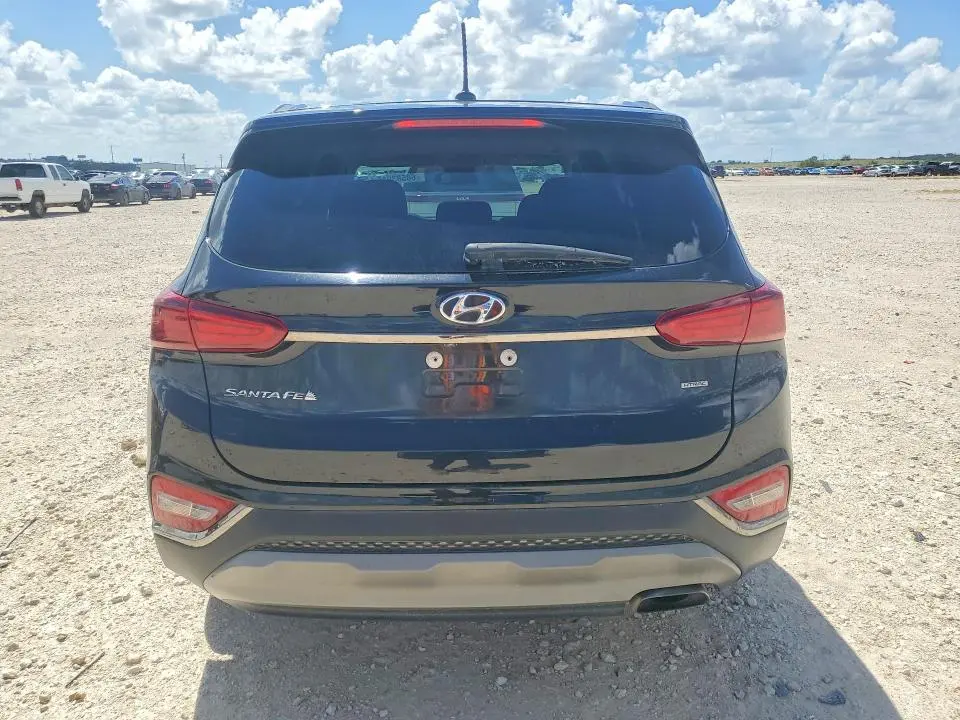 2019 HYUNDAI SANTA FE SE  