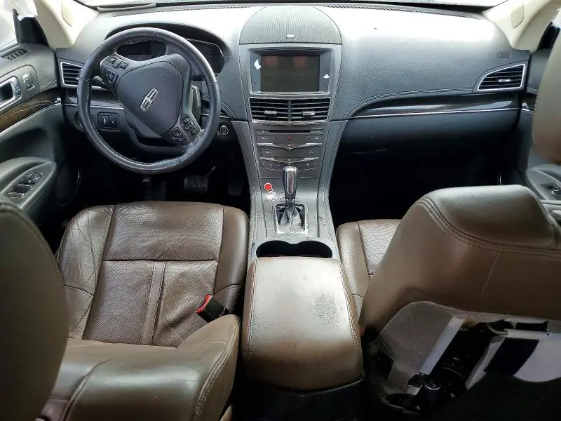 2017 LINCOLN MKT   