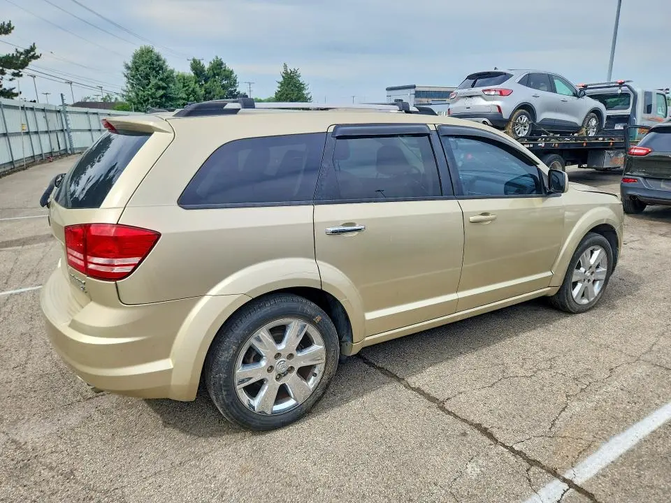 2010 DODGE JOURNEY R  