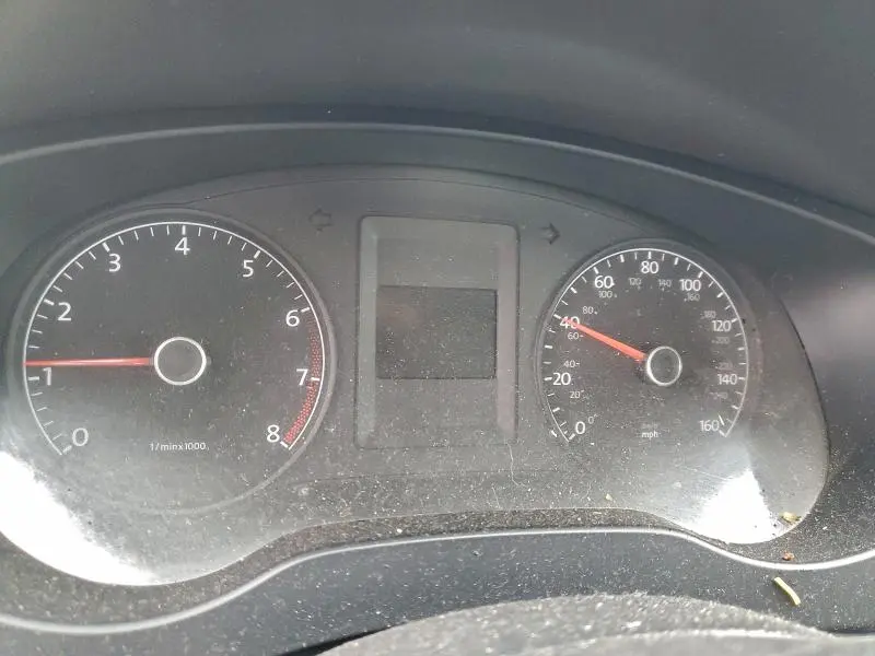 2011 VOLKSWAGEN JETTA SE  