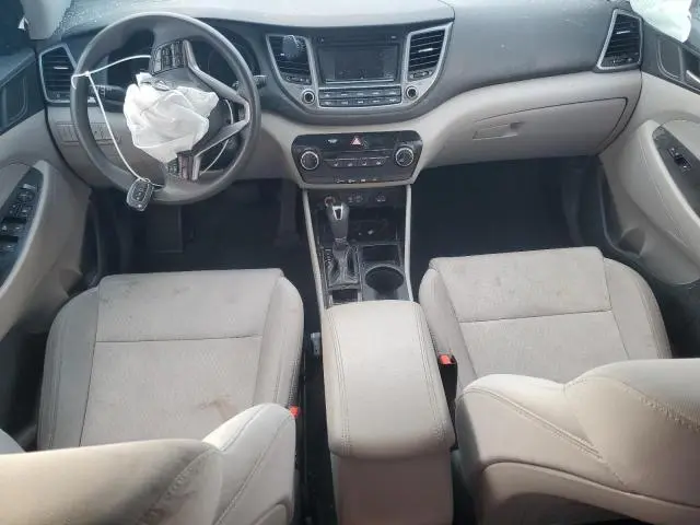 2018 HYUNDAI TUCSON SE  