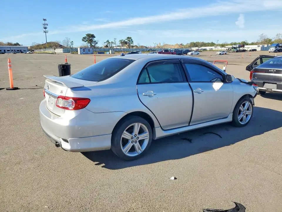 2013 TOYOTA COROLLA S  